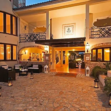 Amaregold 4* Palau